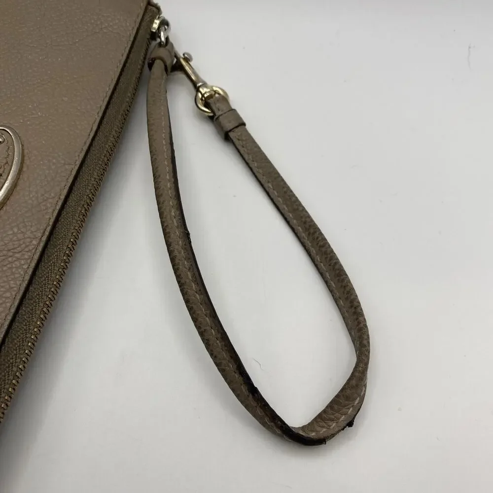 Coach Clutch Wristlet Handbag Purse Zip Around Stone Beige Leather Womens 54313